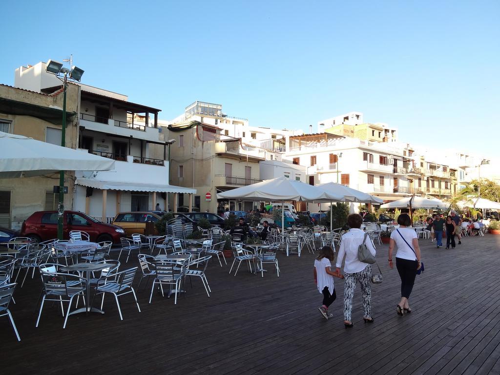 מרינלה דו סלינונטה La Terrazza Sul Mar Mediterraneo מראה חיצוני תמונה